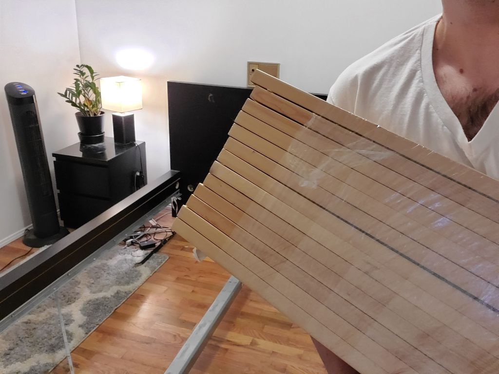 Move Your Bed Slats (The Easy Way) 4 Steps (with Pictures)
