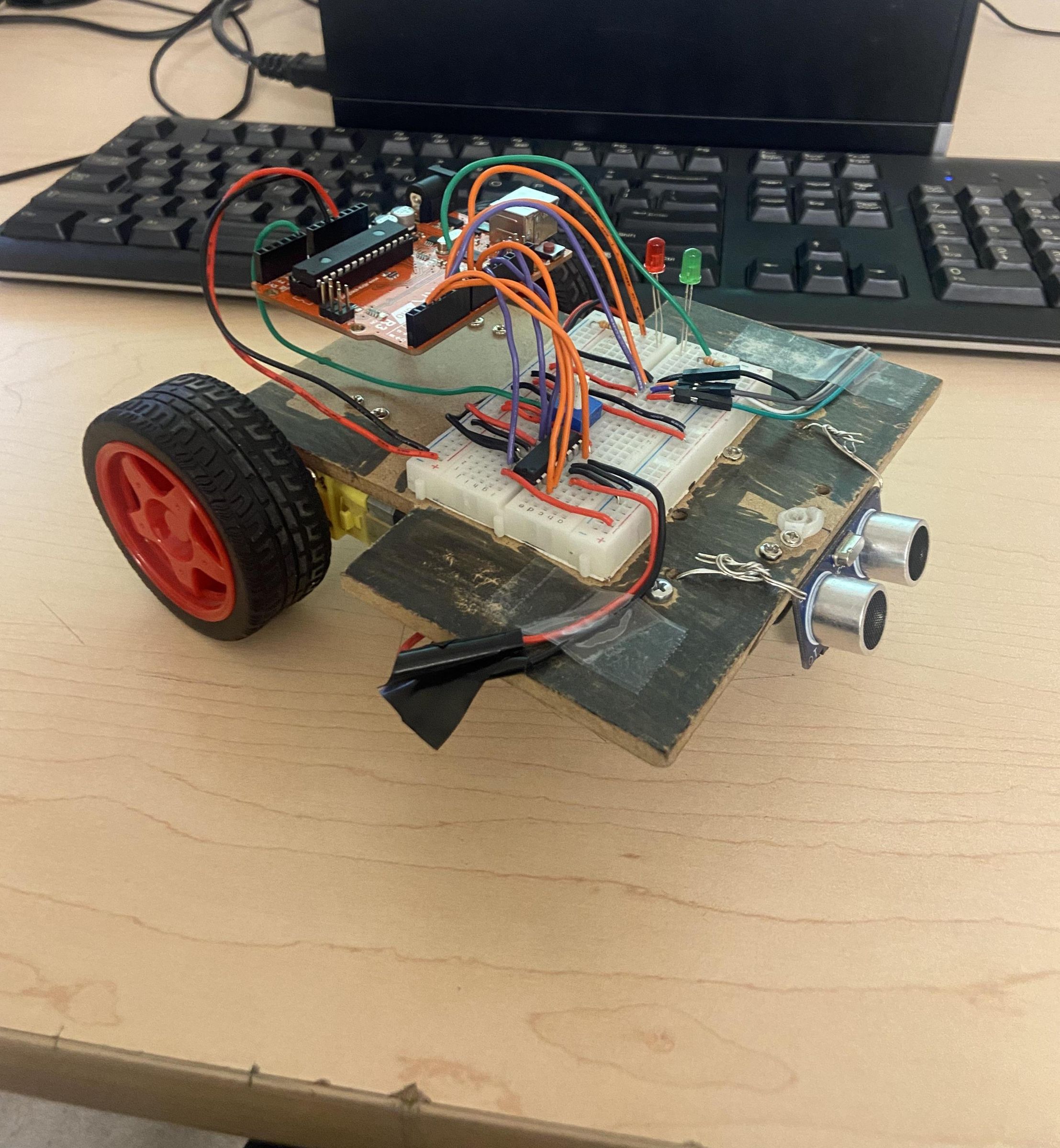 Distance Sensor Car With LEDs