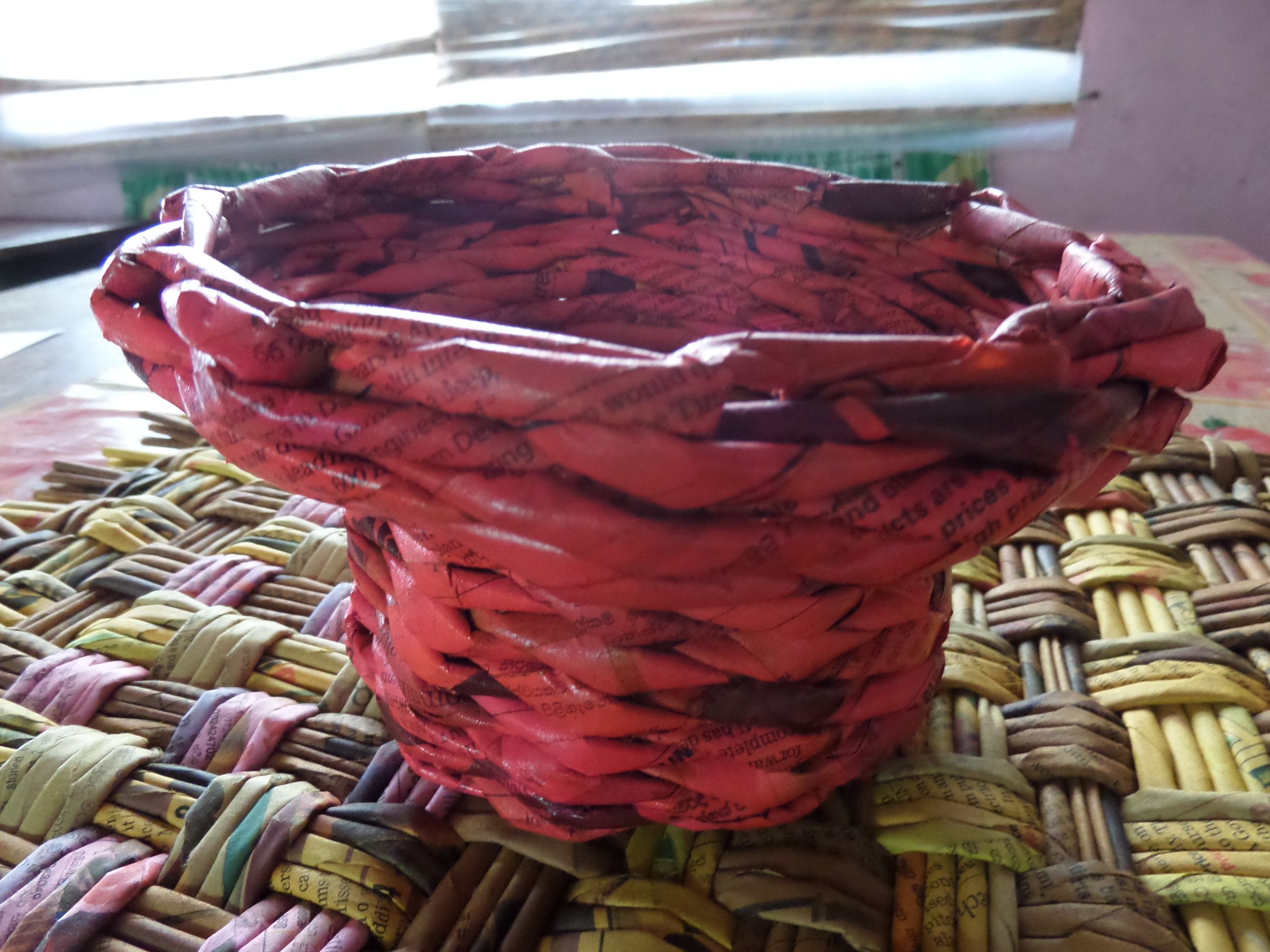 Baskets and Flower Vars Made From Newspaper Tube 5 Steps Instructables