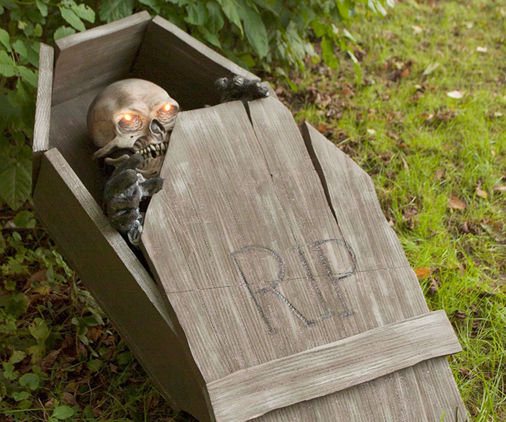 Lawn Coffin Halloween Prop