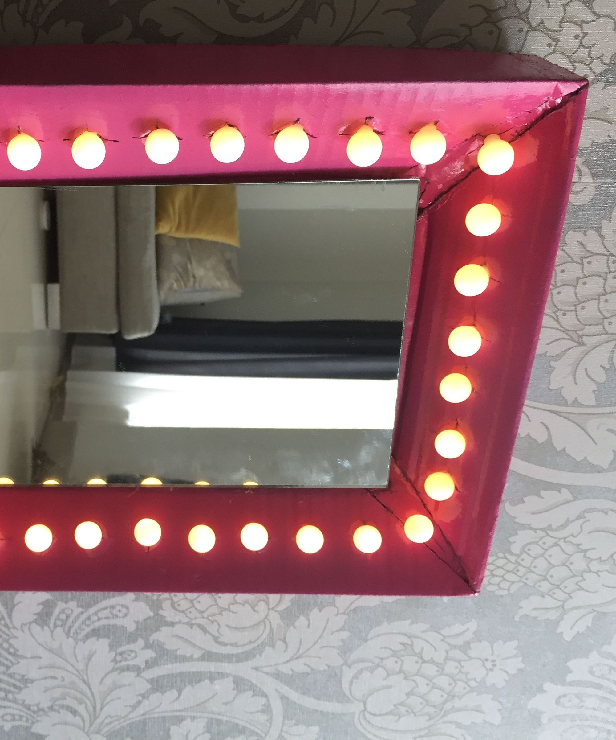 Average Box to Mirror With Lights!