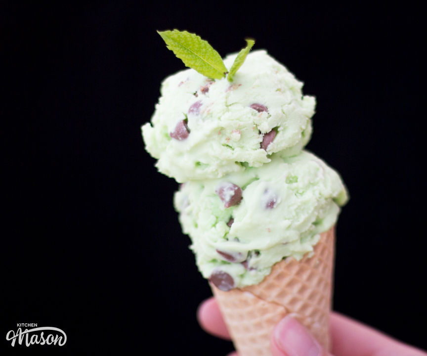 How to Make Easy No Churn Mint Choc Chip Ice Cream