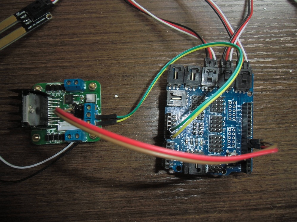 Connect Pump Driver to Crowduino