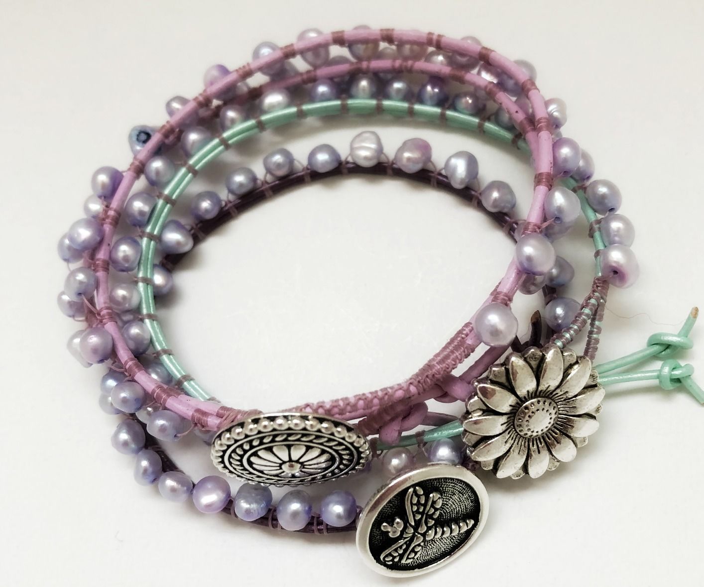 Modern Pearl Knotting