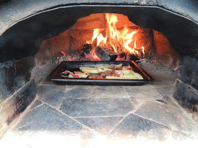 Cooking in a Wood Fired Oven 3 - High Heat Roasting