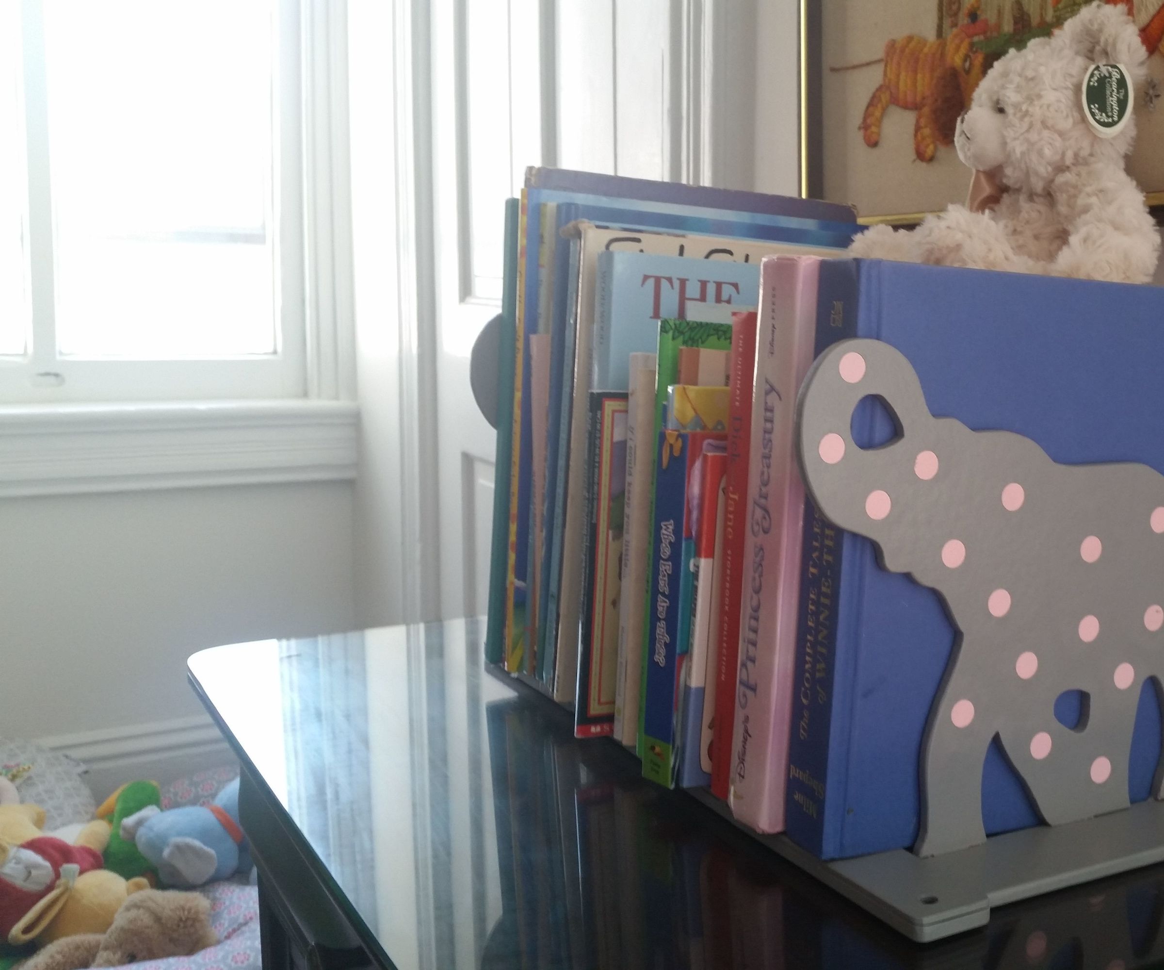 1/4" Steel Elephant Bookends With Pull Over Guards