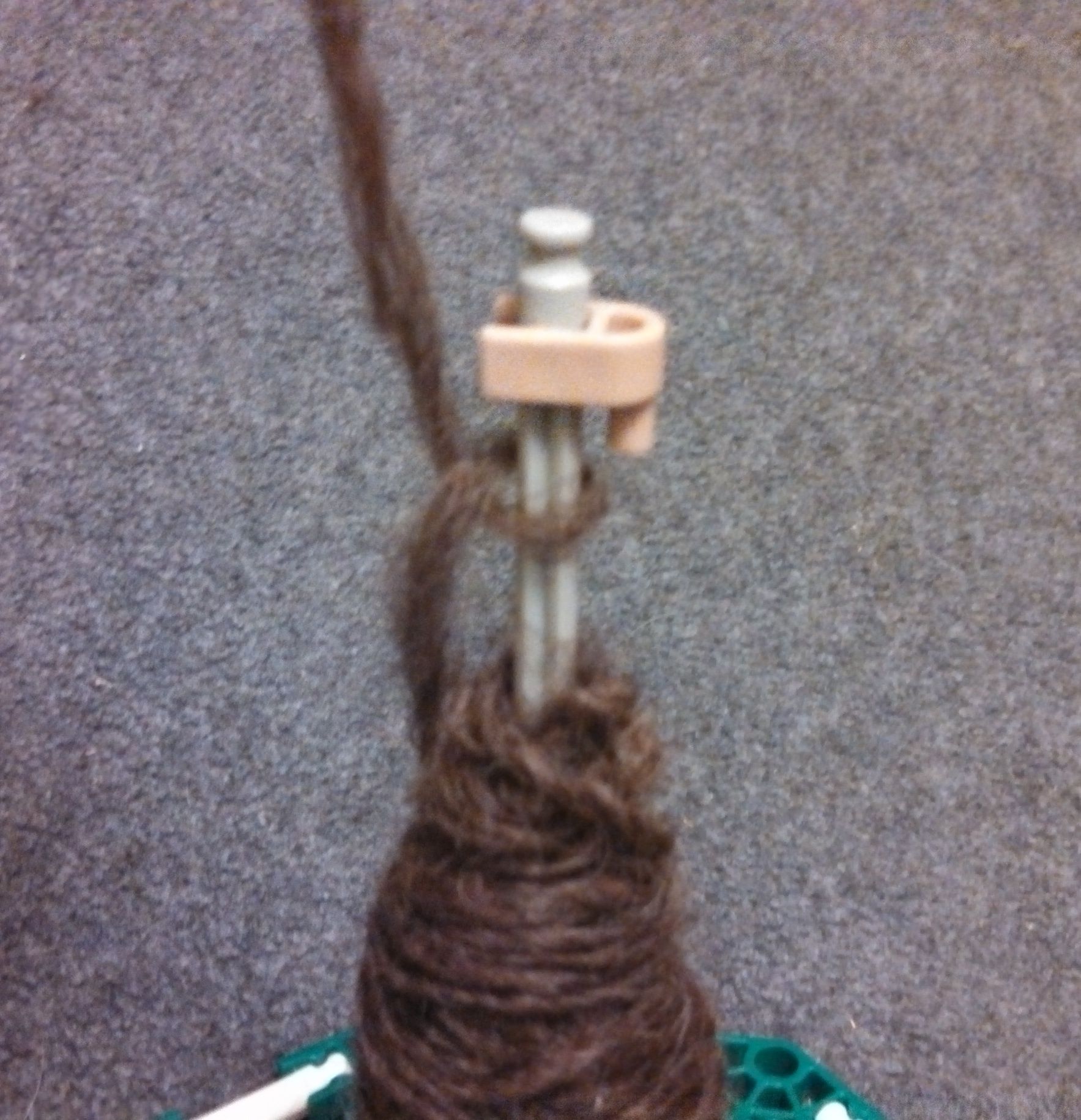 K'nex Drop Spindle, Lazy Kate and Niddy Noddy : 5 Steps (with Pictures ...