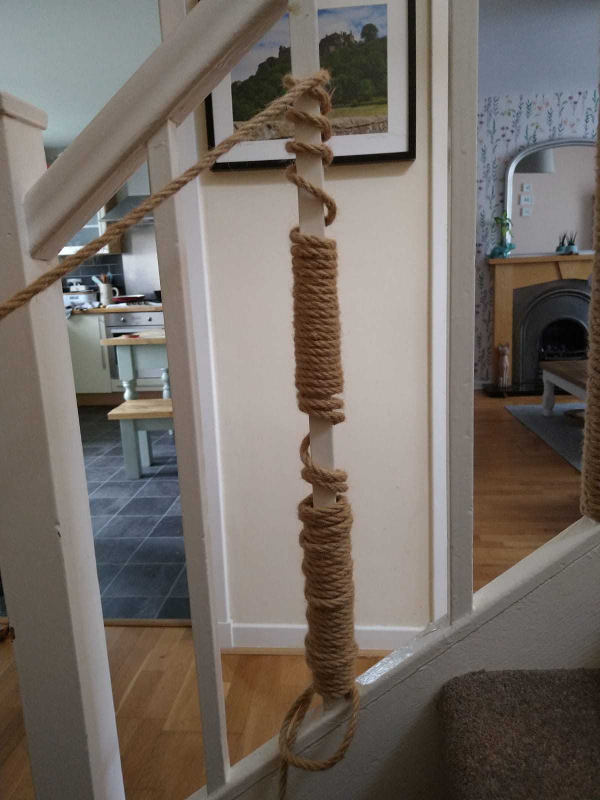 Cat Scratcher Stair Bannister. 5 Steps (with Pictures) Instructables