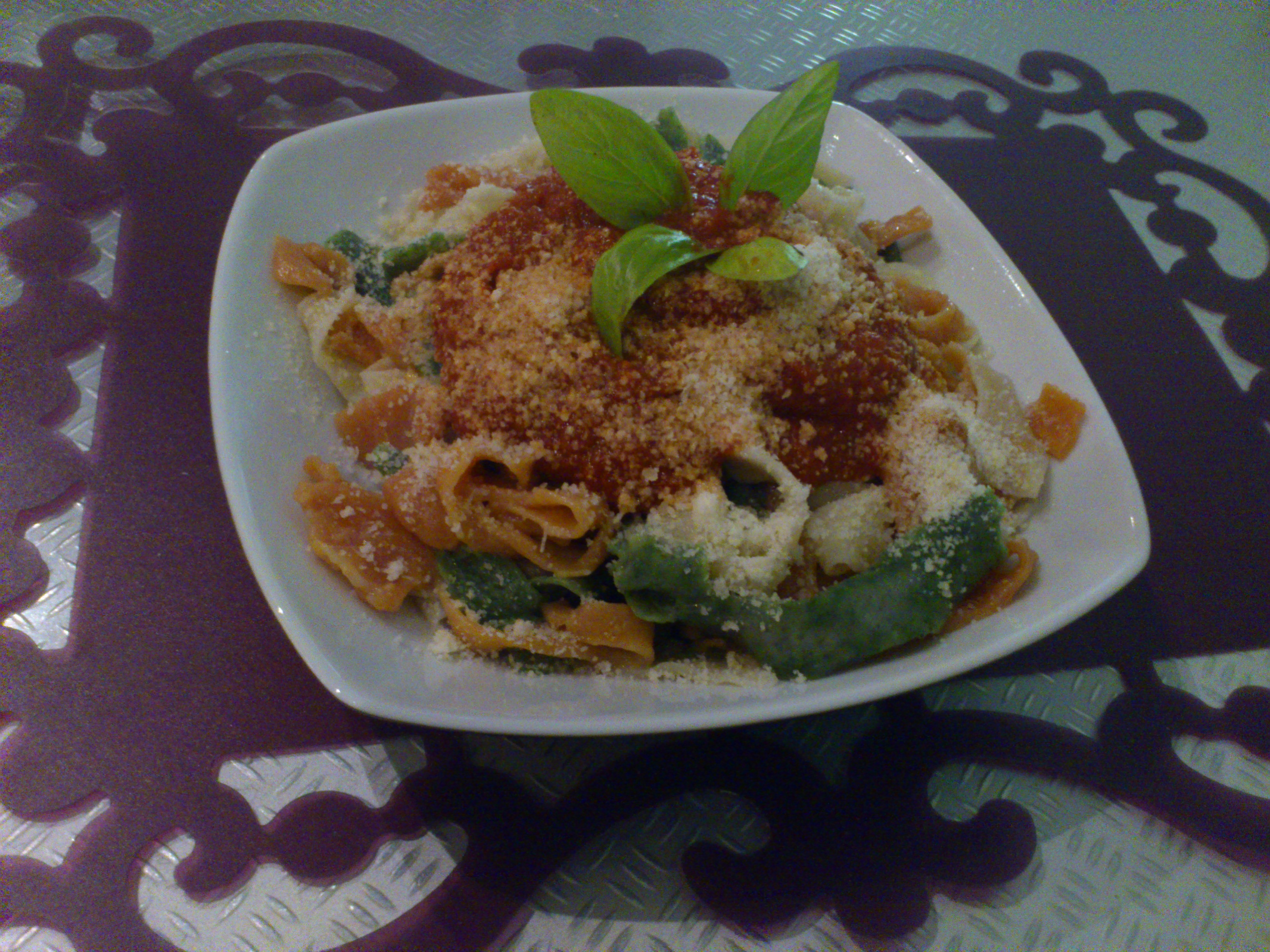 Tricolor Tagliatelle