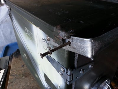 HANDLES