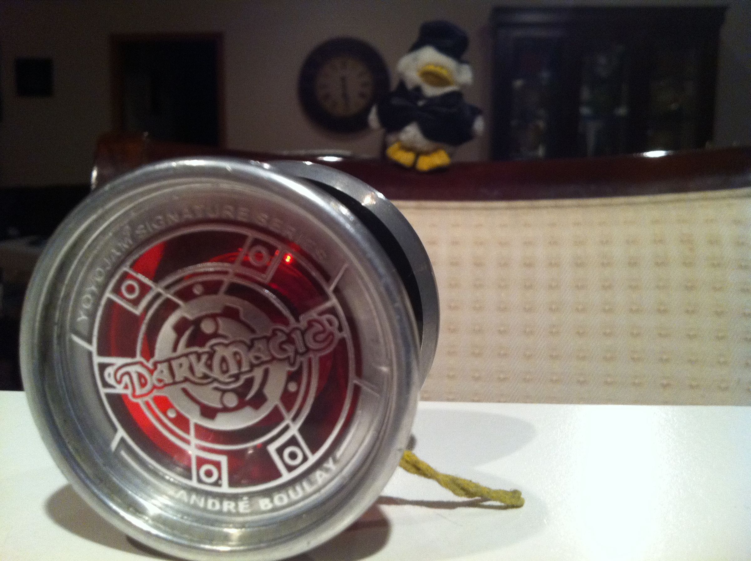 How to Do the Pay Pay Swiss Yo-yo Trick