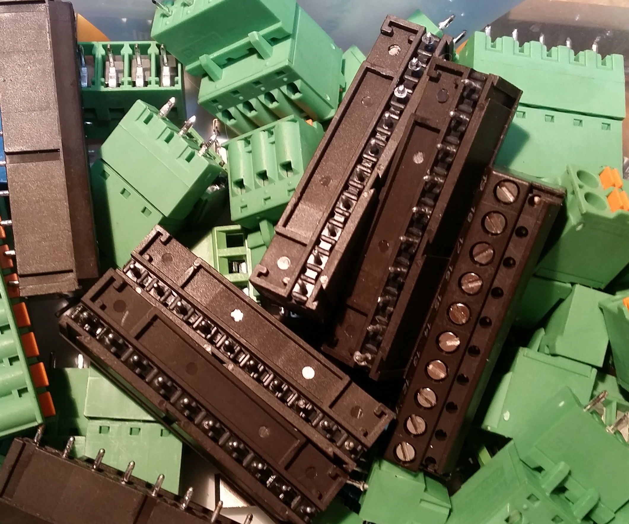 Desoldering Row Parts Easy