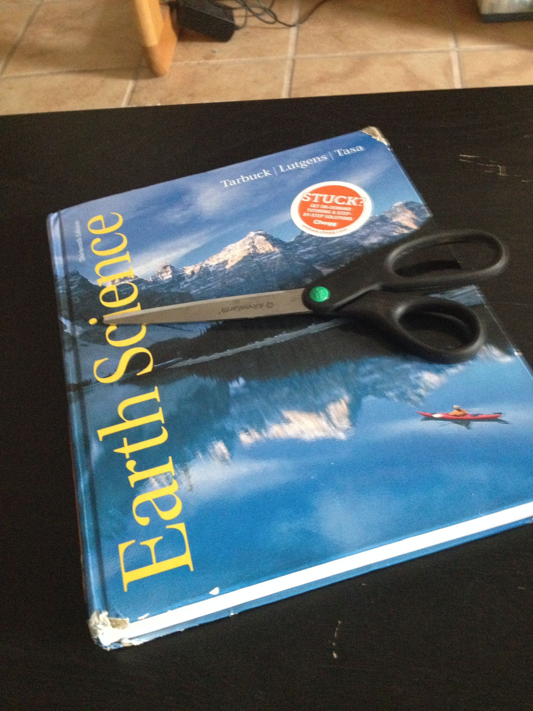 How to Make a Cheap Book Cover! 6 Steps Instructables