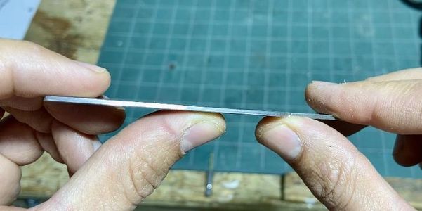 DIY Straight Razor From an Old Saw Blade : 6 Steps (with Pictures ...