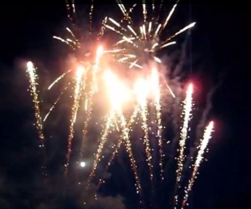How to Plan and Launch a Fireworks Show : 12 Steps (with Pictures How to Plan and Launch a Fireworks Show : 12 Steps (with Pictures