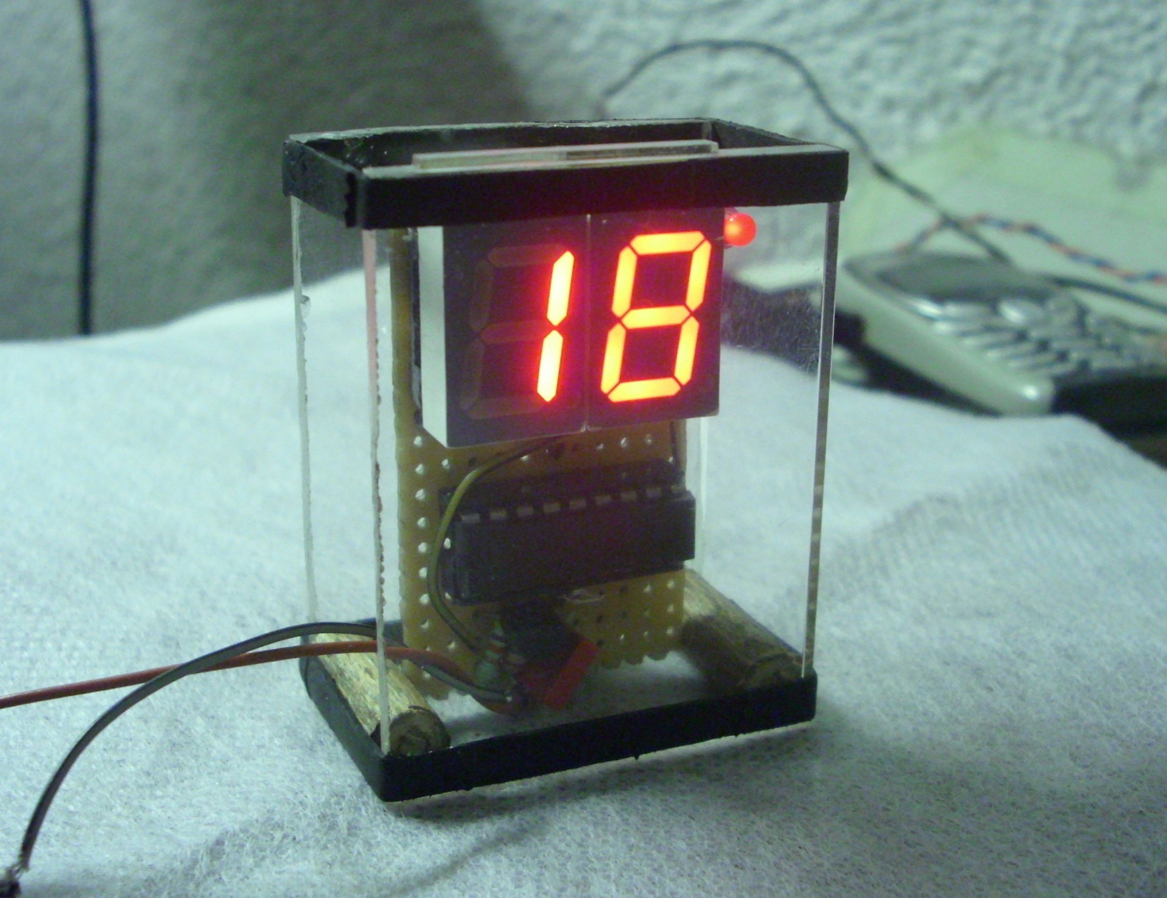 PIC16F84A Thermometer