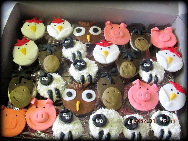 Barnyard Animal Cupcakes