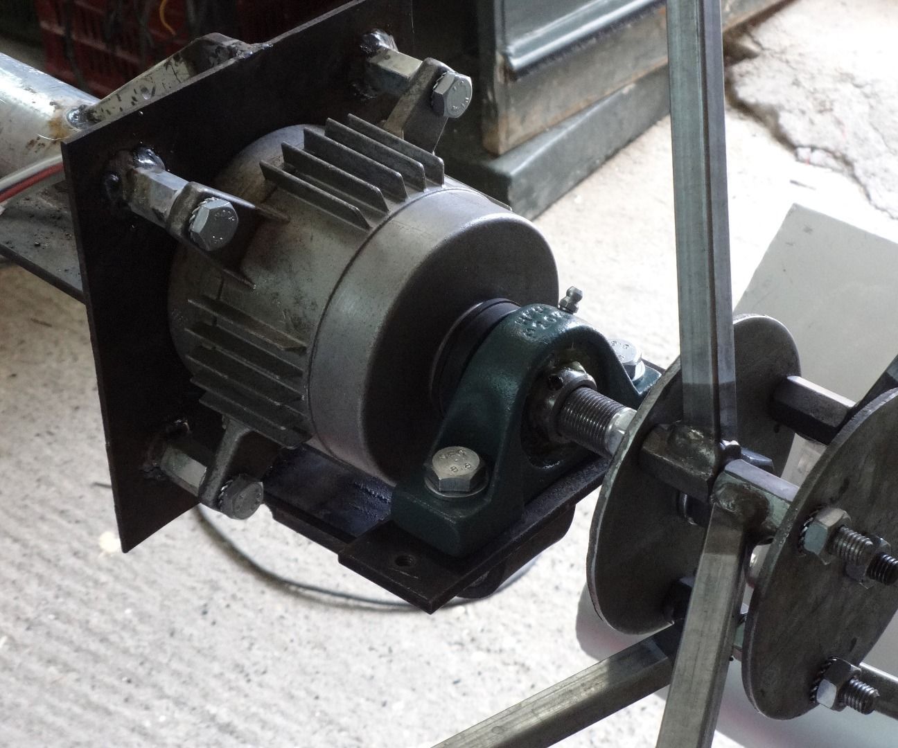 Vertical Axis Wind Turbine Generator Diy! 