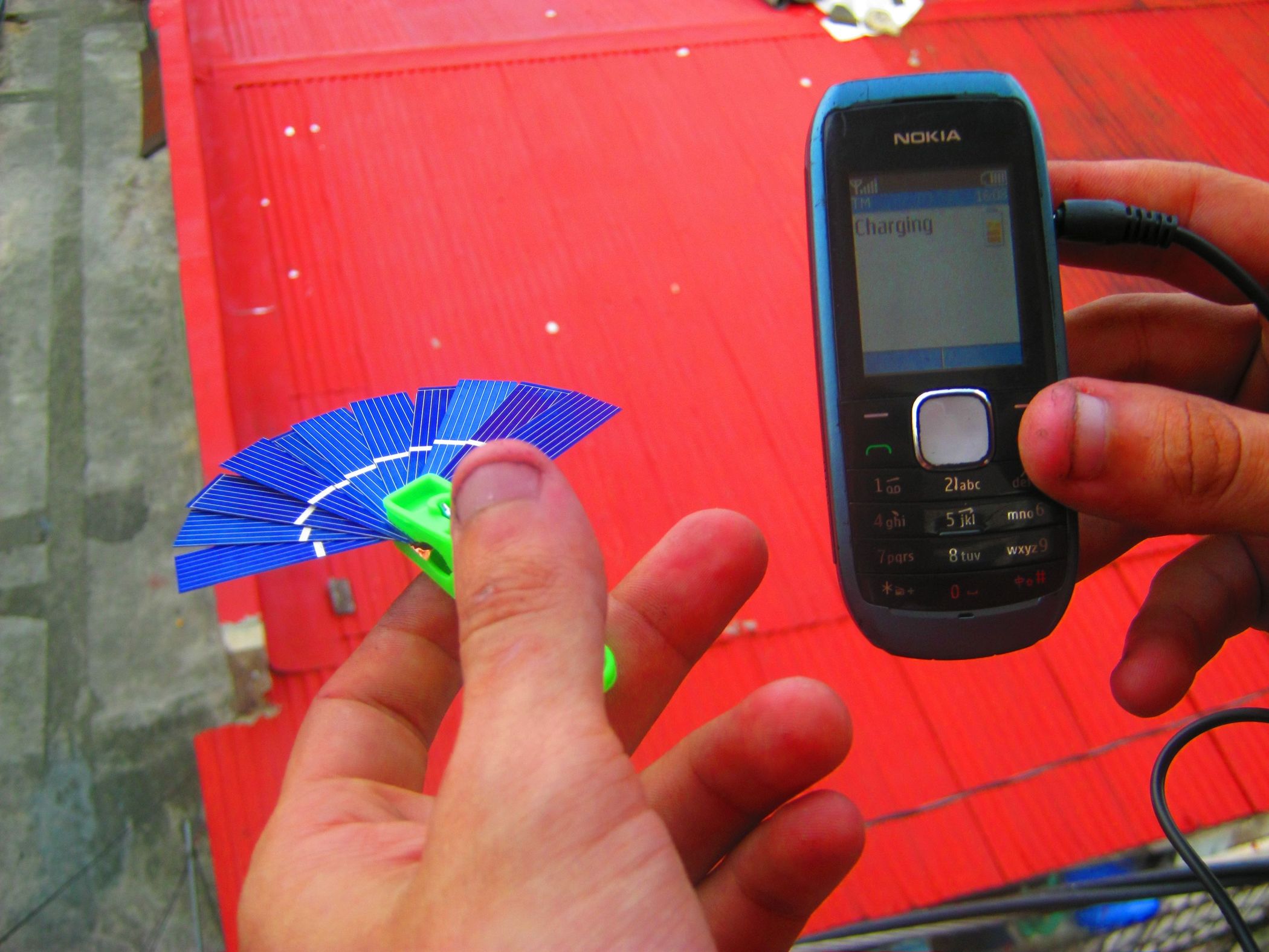 Five Minute Solar Phone Charger 9 Steps (with Pictures) Instructables