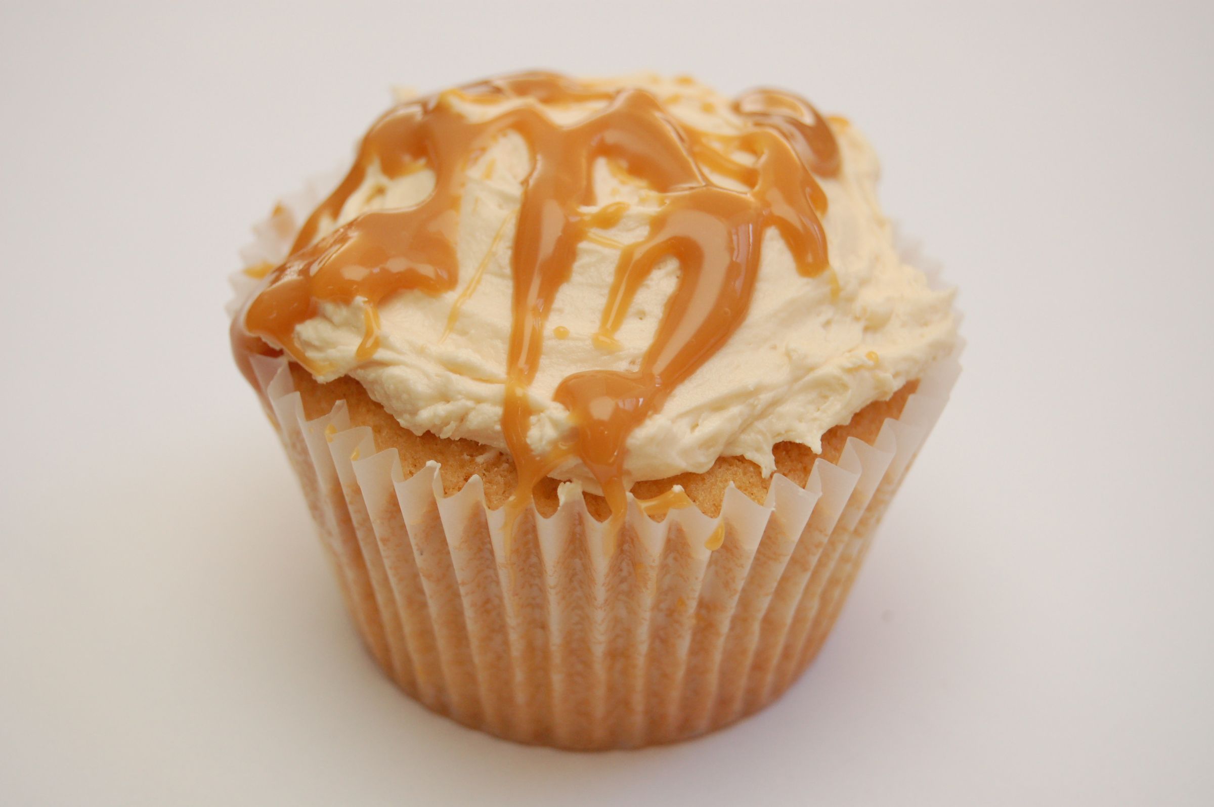Vanilla Caramel Cupcakes With Salted Caramel Frosting (with Pictures