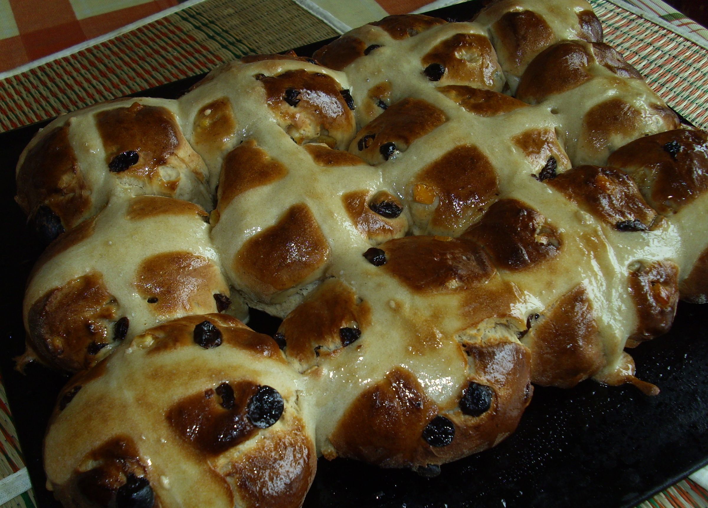 How to Make Hot Cross Buns