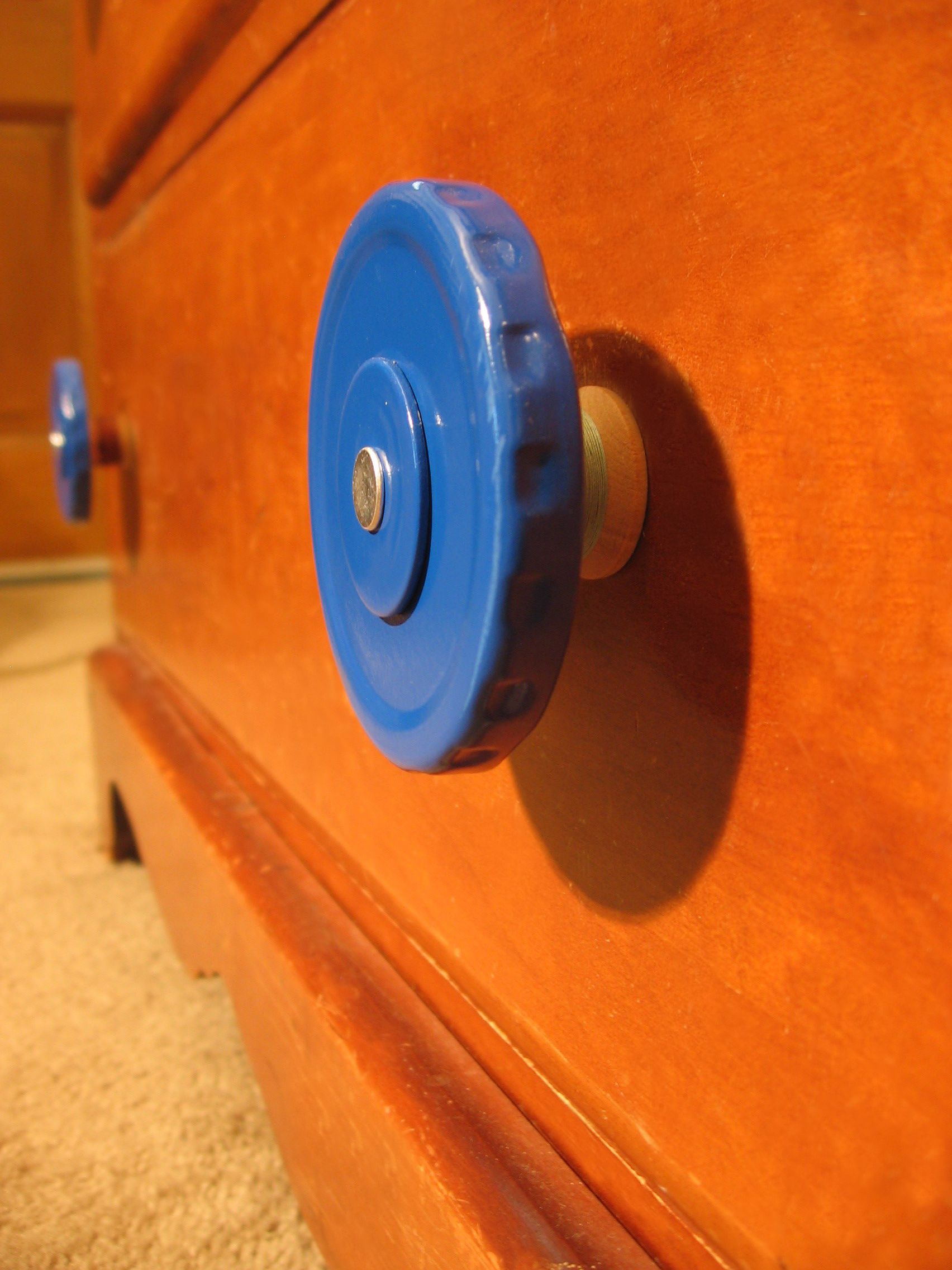 Jar Lid Drawer Pulls - Re-purposing Metal Jar Lids and Wooden Spools