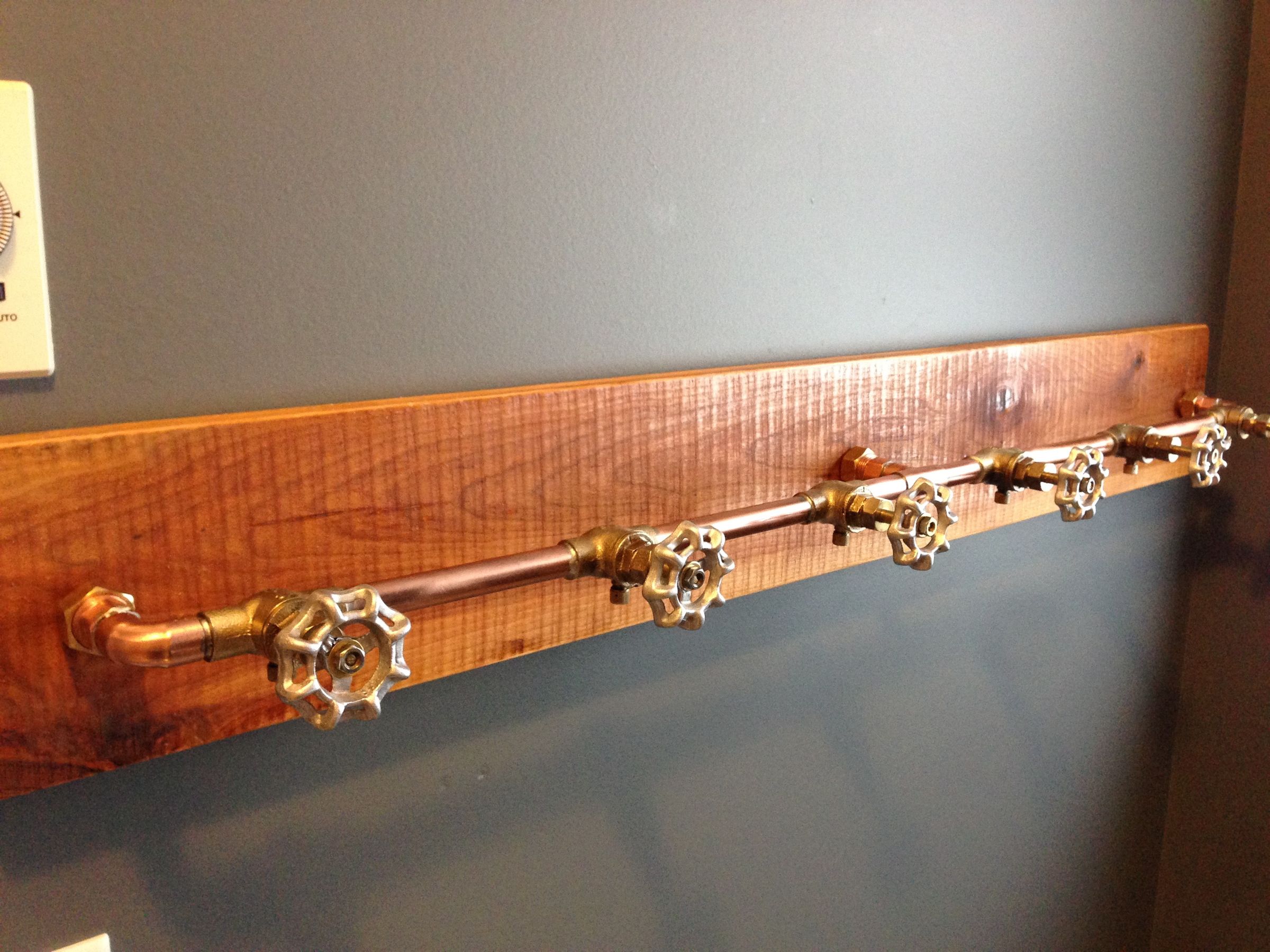Scrap Pipe Towel/Coat Rack. Practice Your Soldering Techniques With Plumbing Scraps! 6 Steps