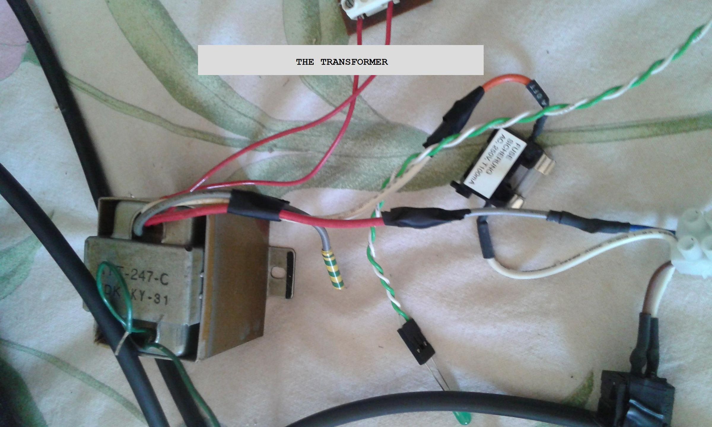 10 WATT PORTABLE GUITAR AMP WITH DISTORTION 8 Steps (with Pictures