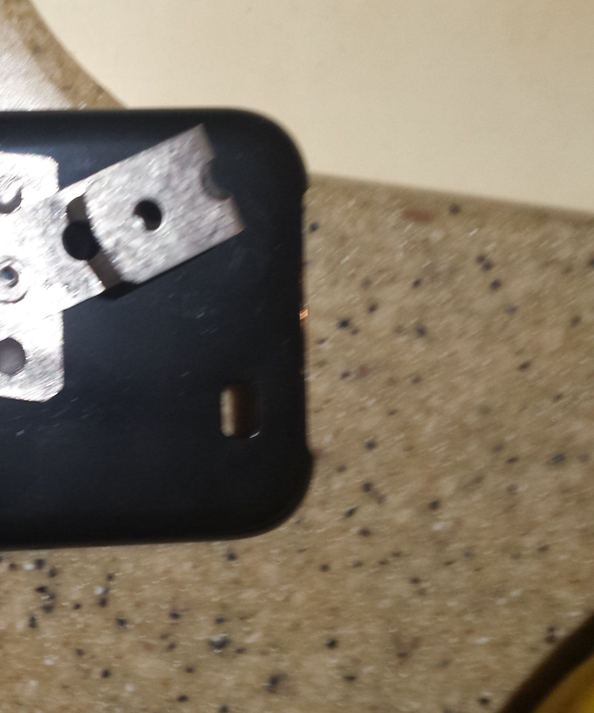 Android or Ipone Pocket Hook or Clip