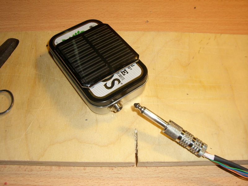 Make A Handheld Solar Power Supply