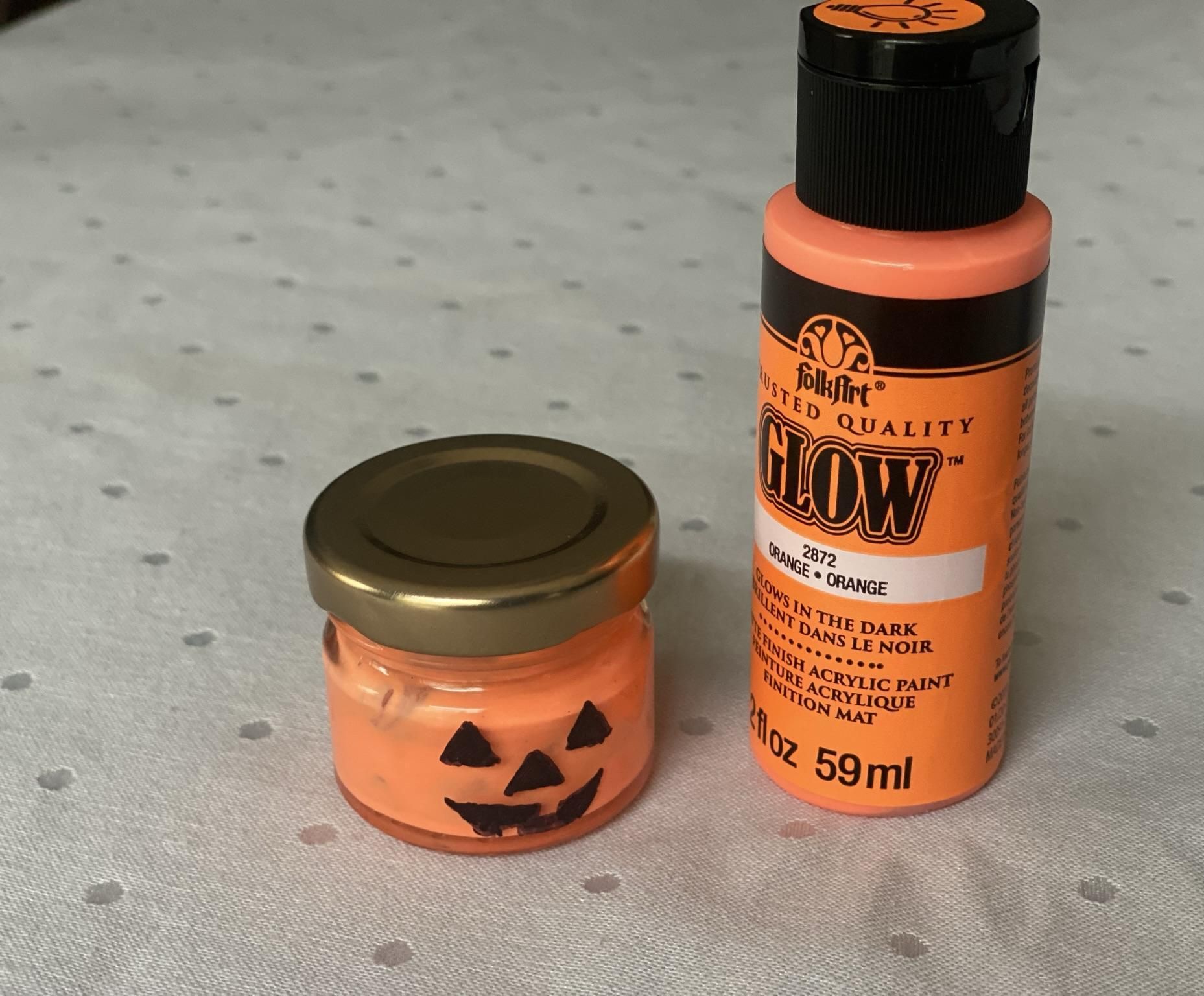 Glow in the Dark Pocket Jack-o-Lantern