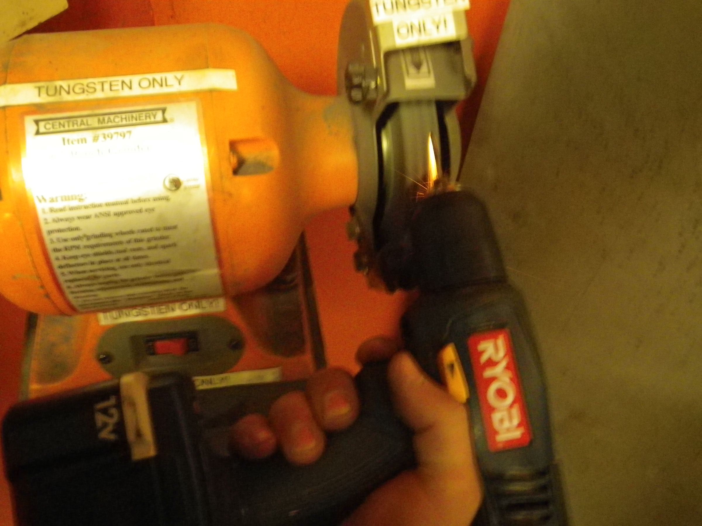 Perfectly Sharpen Tungsten for TIG Welding! 3 Steps Instructables