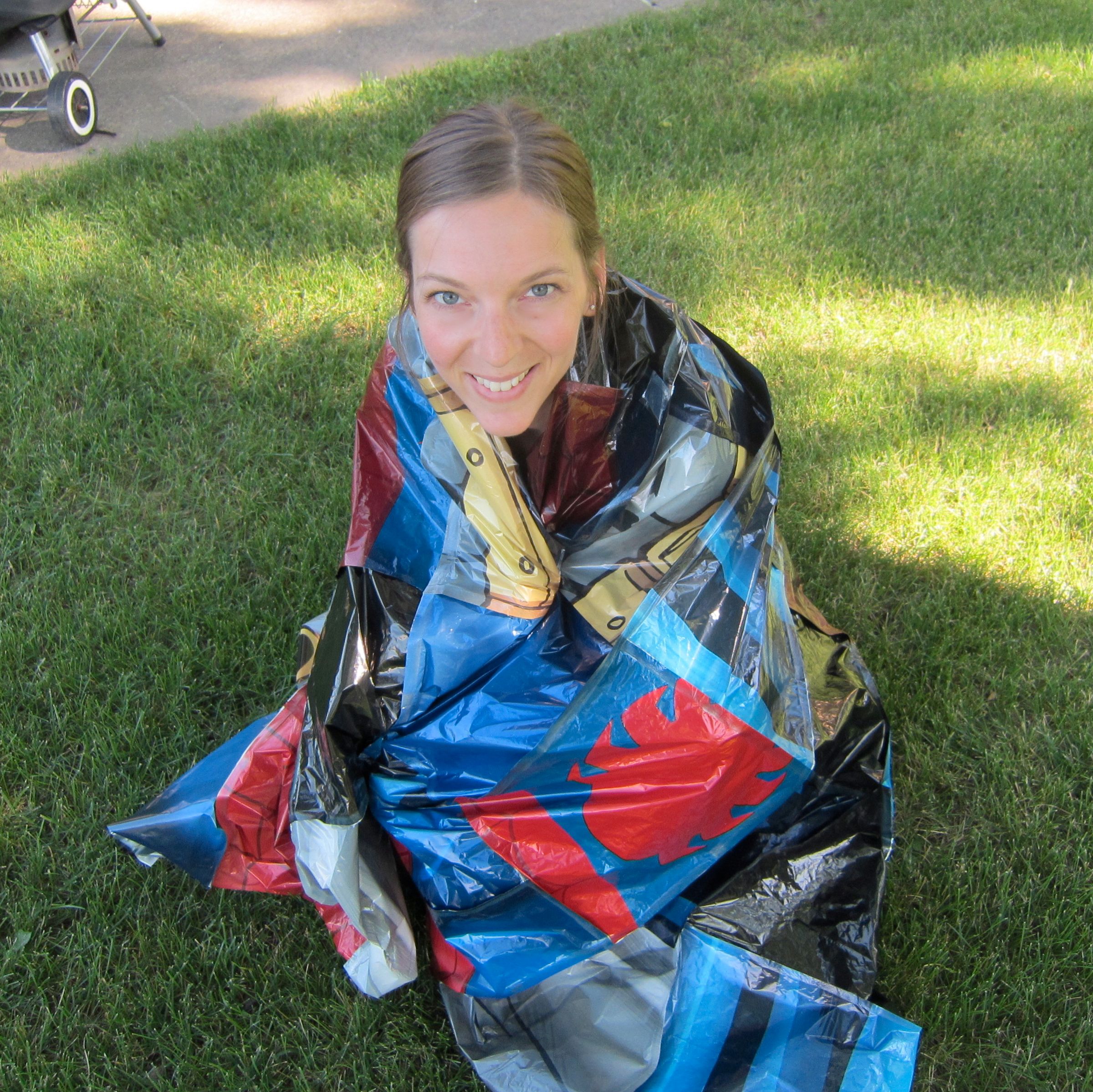 DIY Emergency Blanket From Old Party Balloons