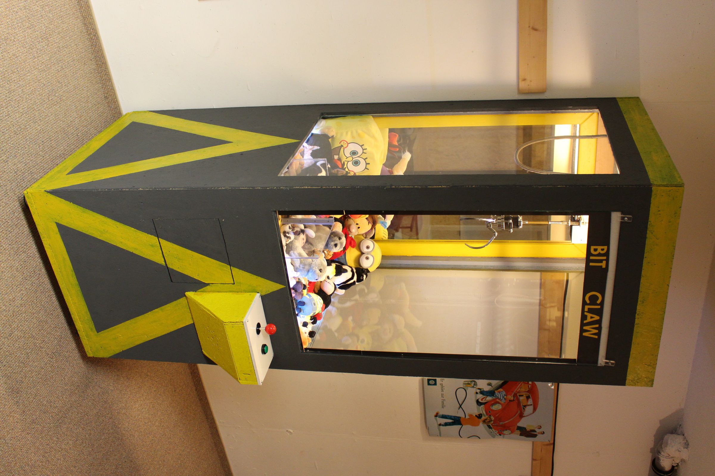 AWESOME HOMEMADE CLAW MACHINE 5 Steps Instructables