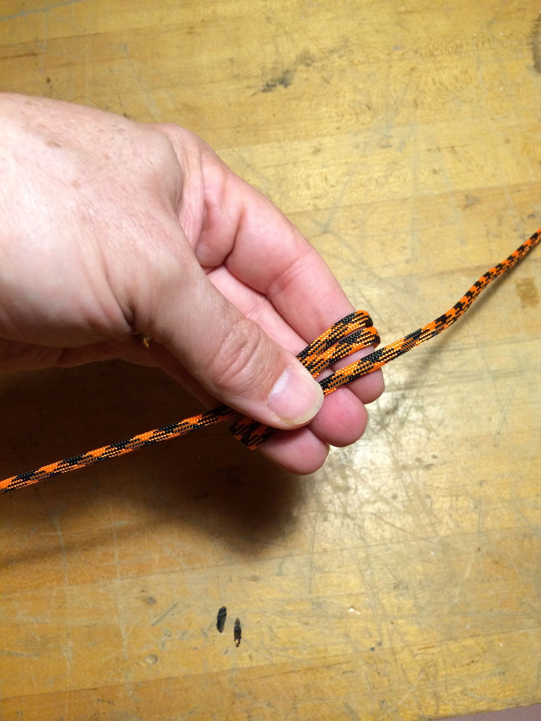 paracord tie down