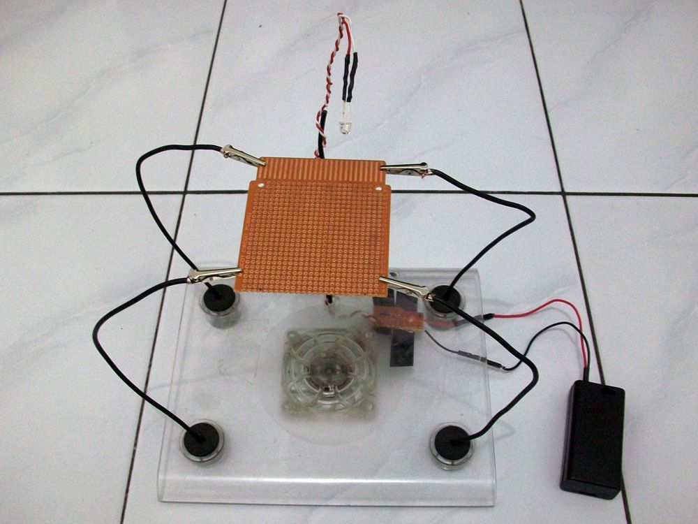 Helping Hands From Notebook Cooler Pad