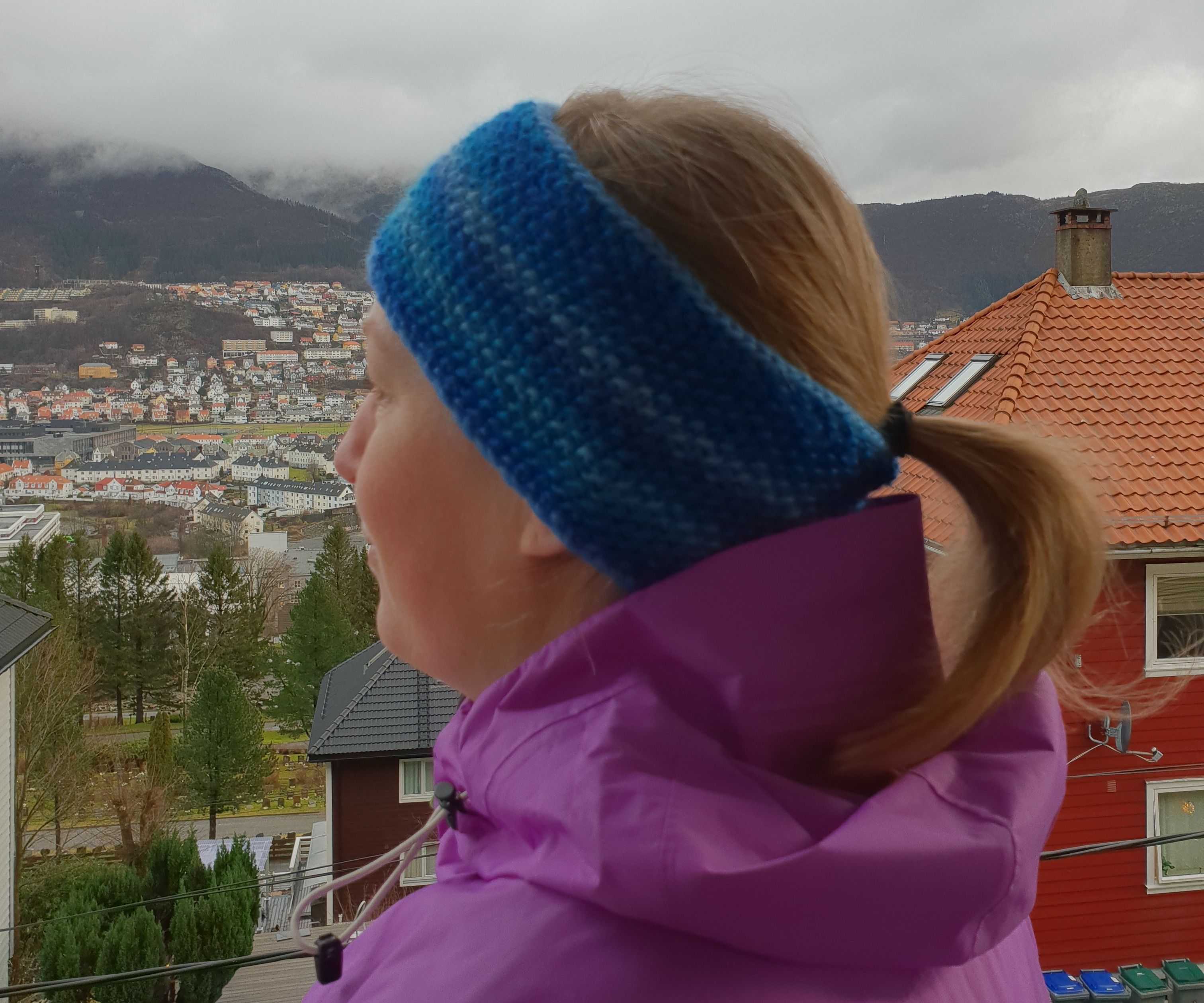 Cozy Headband Made From Leftover Yarn