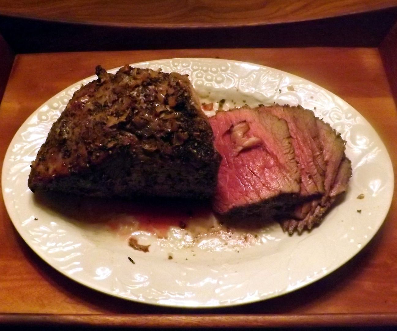 BONELESS BEEF BOTTOM ROUND ROAST RUBBED WITH CRACKED BLACK PEPPER