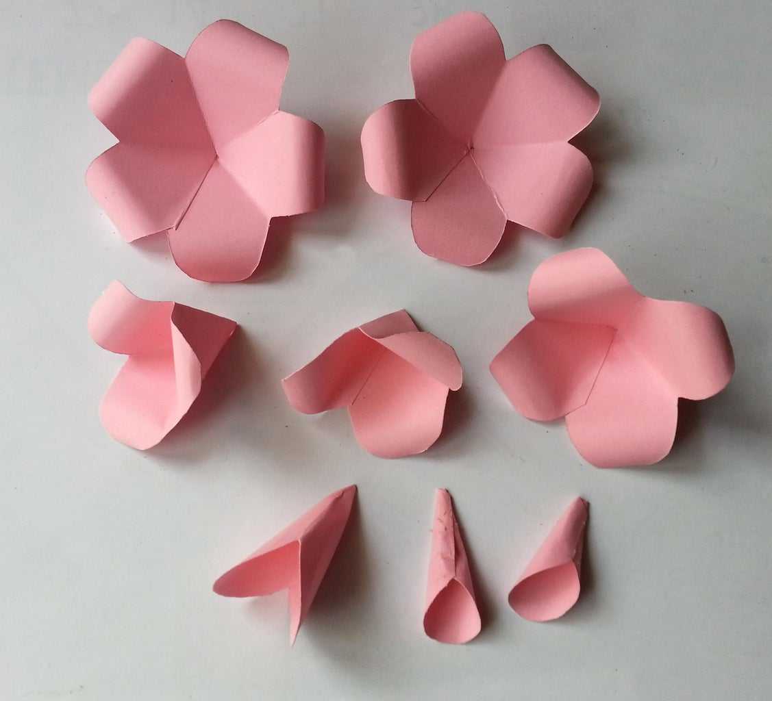 DIY Paper Flowers (Folding Tricks) : 5 Steps (with Pictures) - Instructables