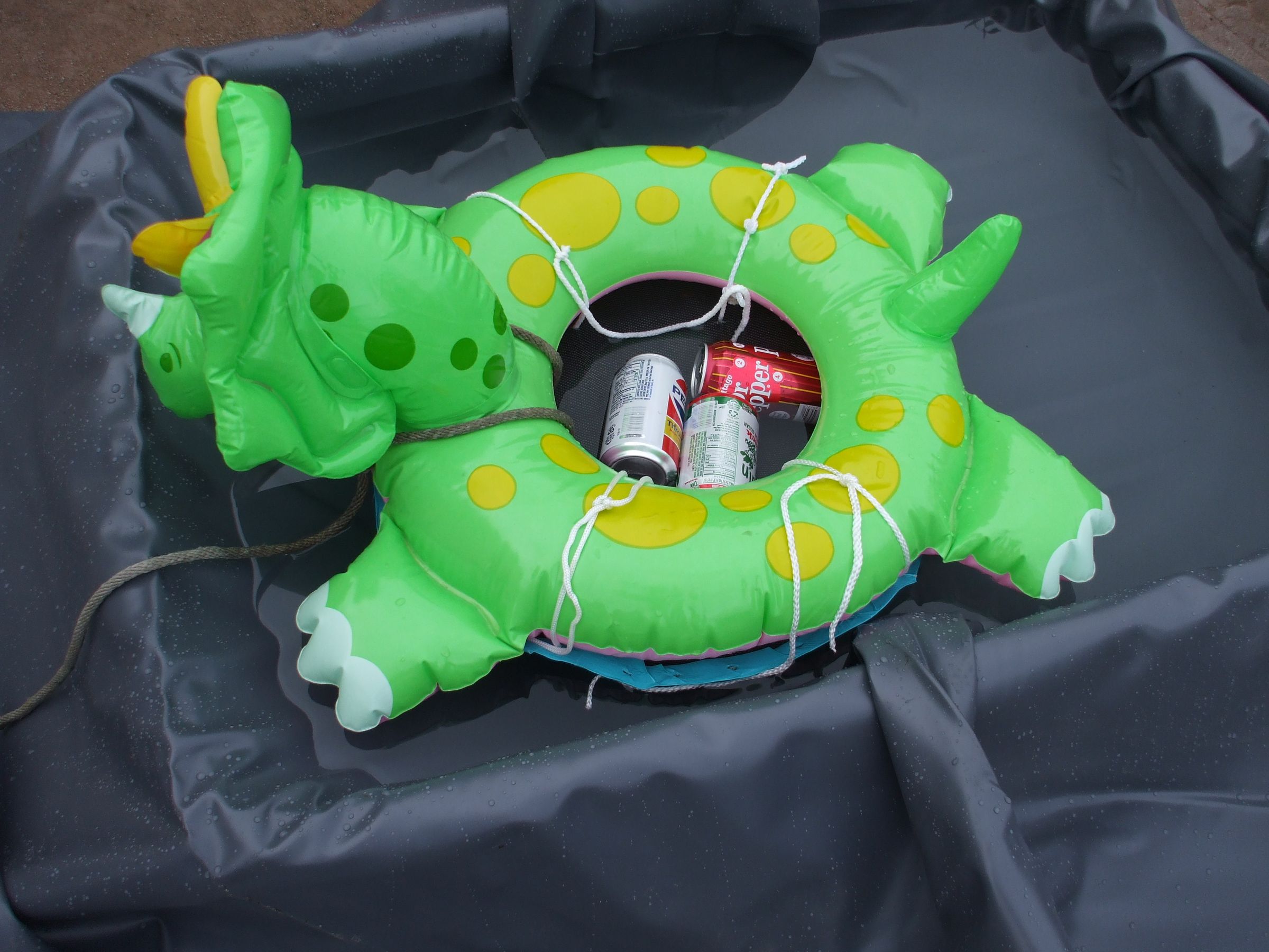 Convert Your Swim Ring Into a Beverage Center/cooler.