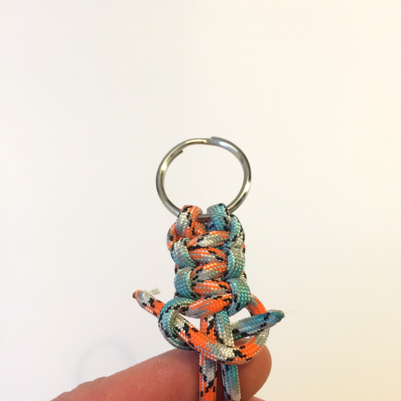 Paracord Lanyard 4 Steps (with Pictures) Instructables