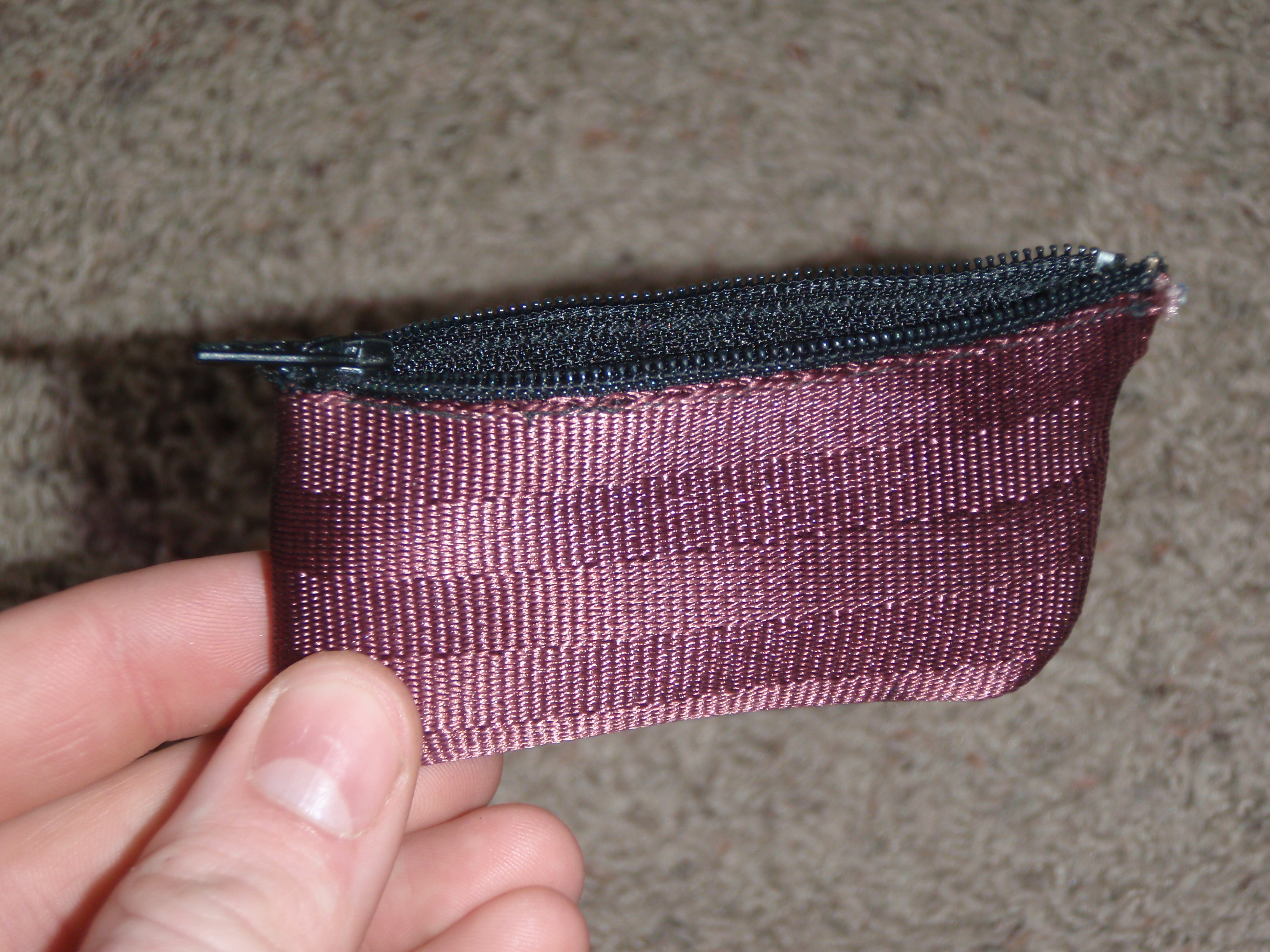 Recycle Seat Belts and Make the Ladies Love You!! 6 Steps (with