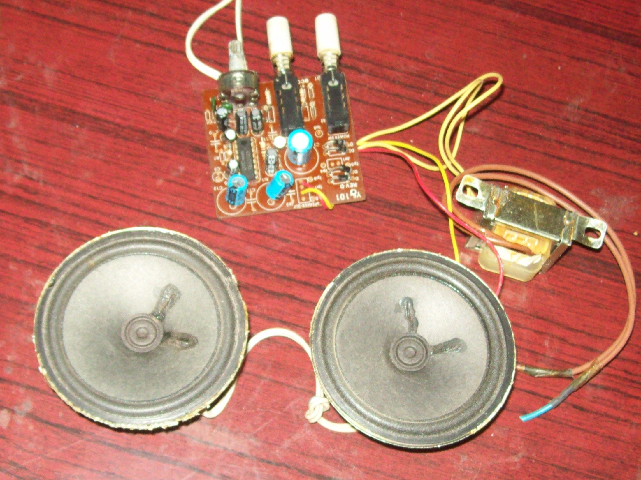 Cellphone Charging / Music Station (Reuse Old Desktop Speakers) 13