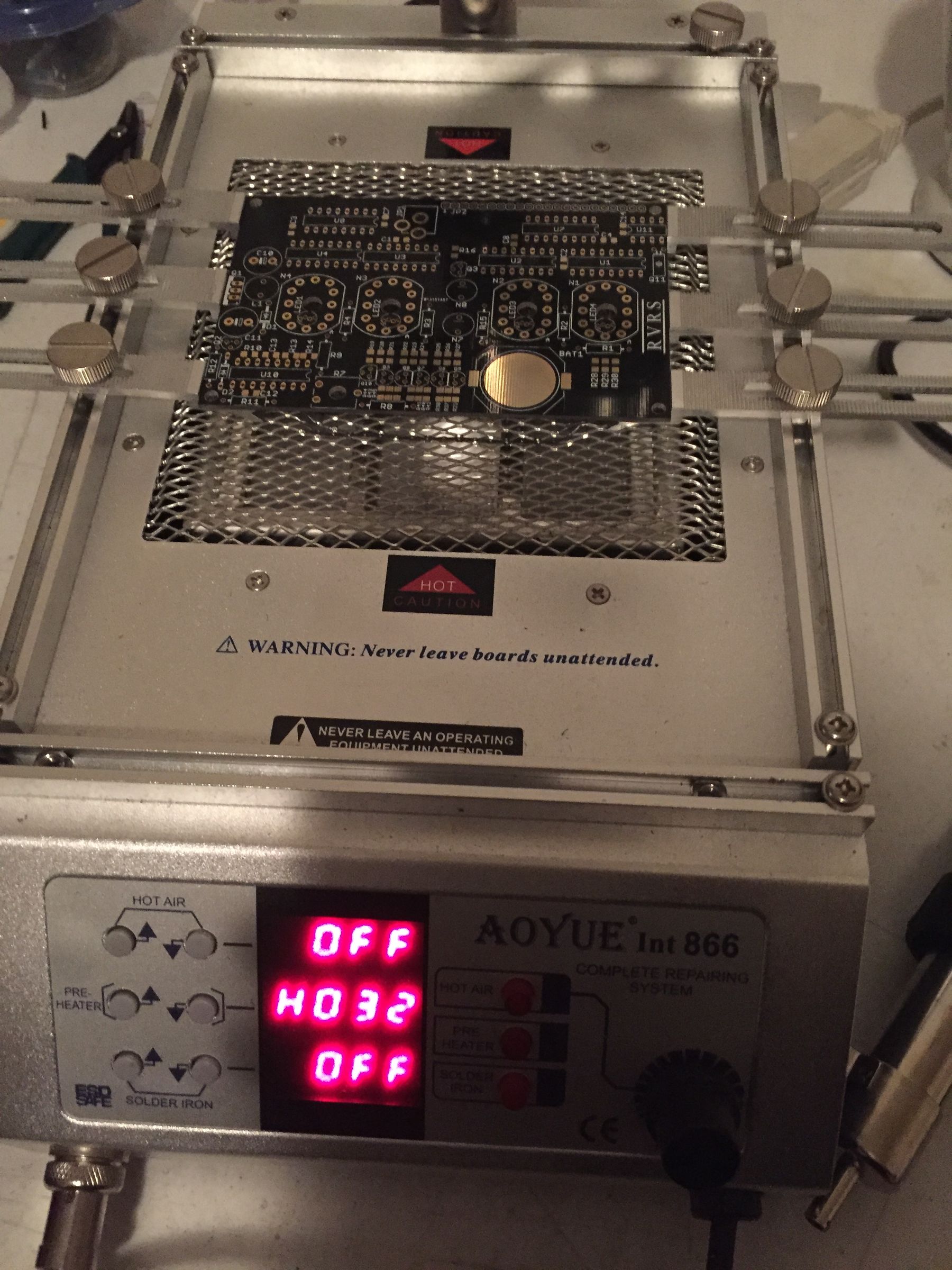 Raspberry Pi OSMC Retropie Nixie Clock, Within a Bluetooth Stereo