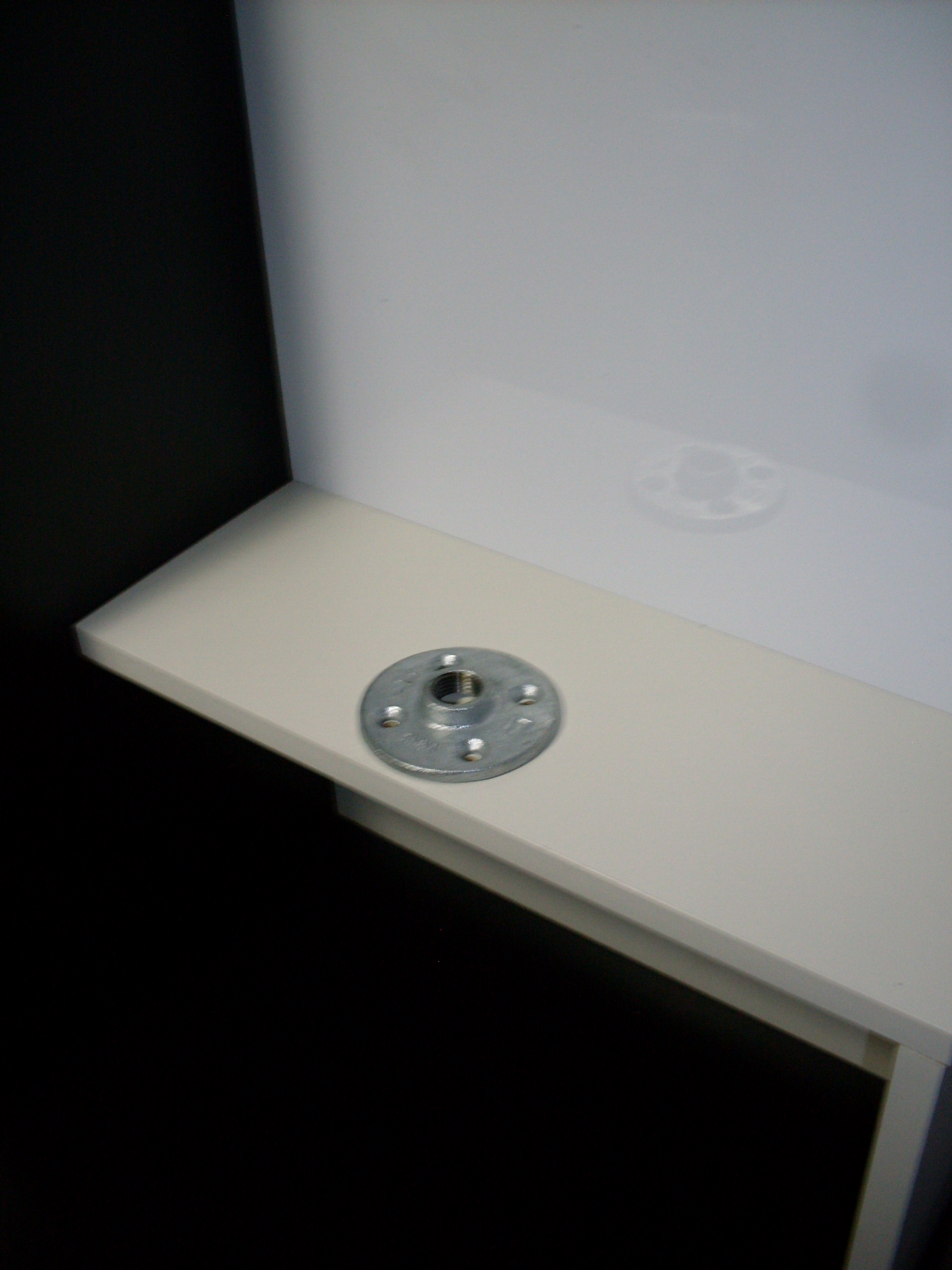 Plumbing Pipe Headphone Stand 3 Steps Instructables