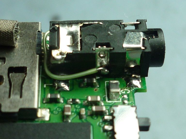 How to Repair the Headphone Jack on a SanDisk Sansa E280 Series