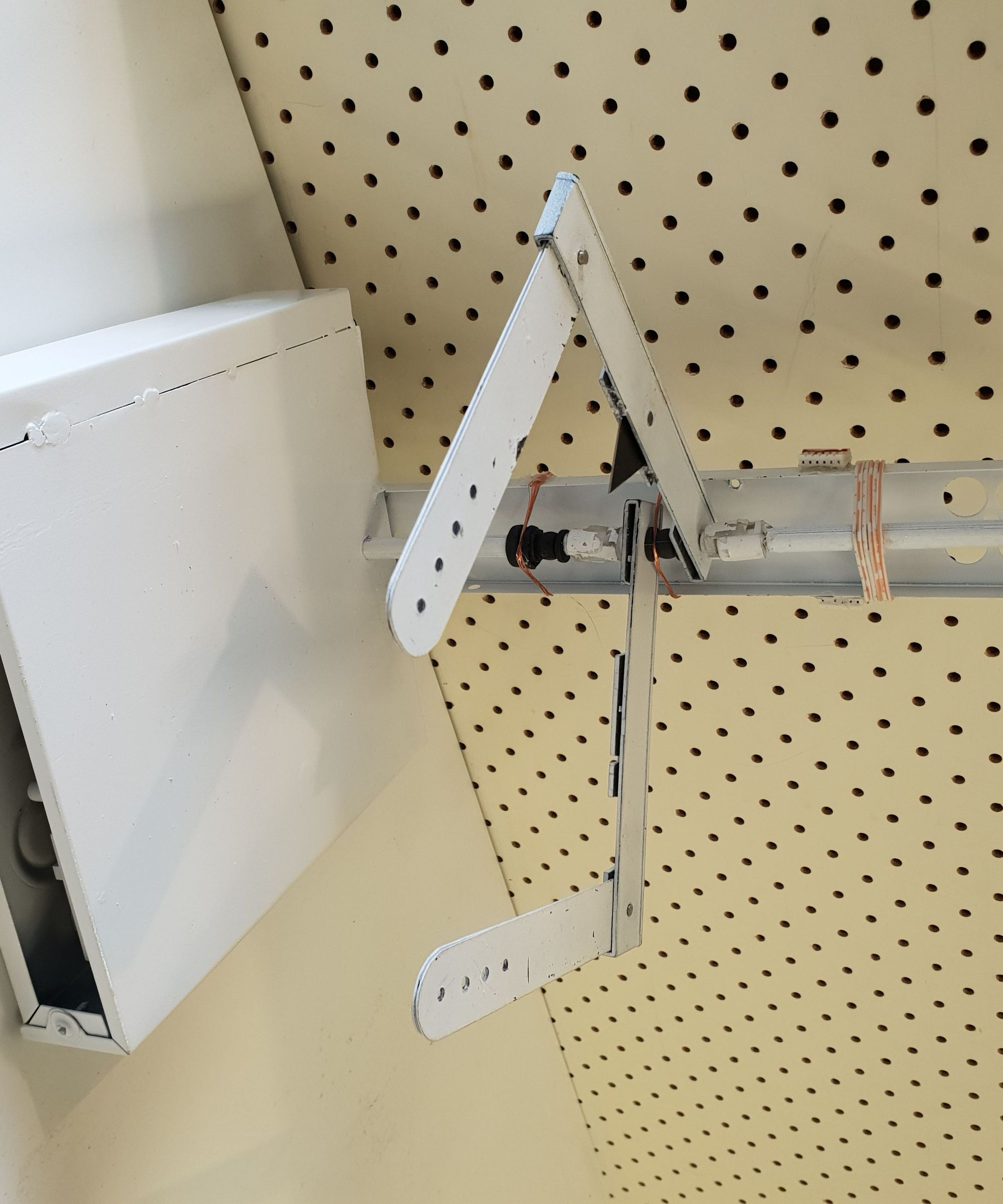 REBOTTLE: a Fun Way to Upcycle DVD Players!