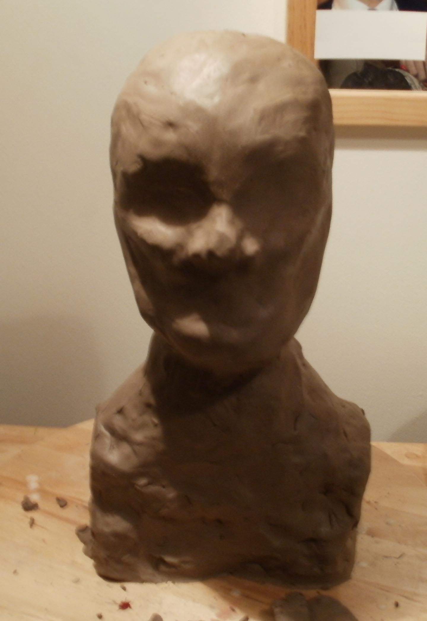 How to Make a Clay Bust of Someone You Know. (bronze Finish) 6 Steps