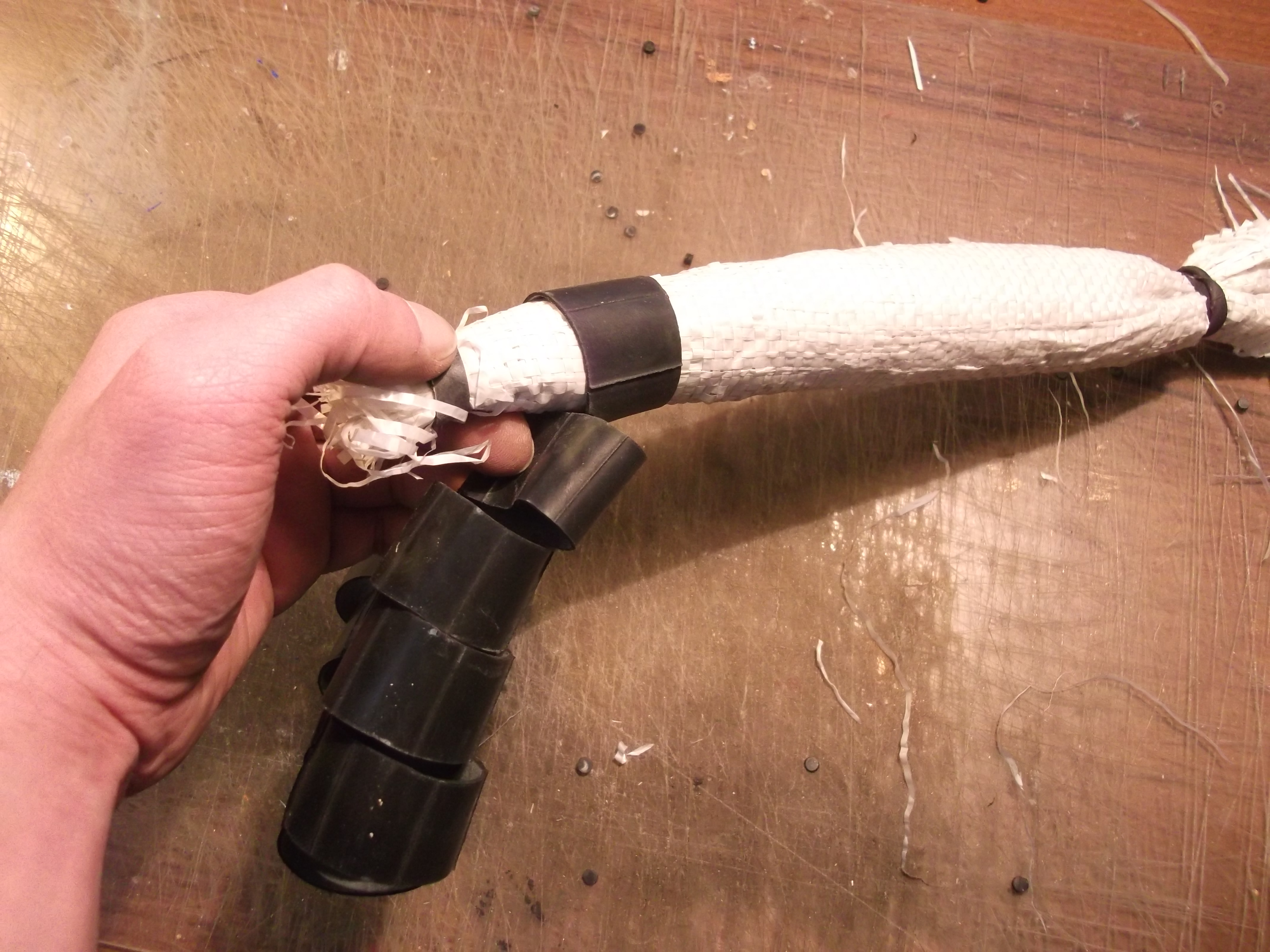 Inner Tubes + Plastic Bags Woven Rug #1 : 14 Steps (with Pictures ...