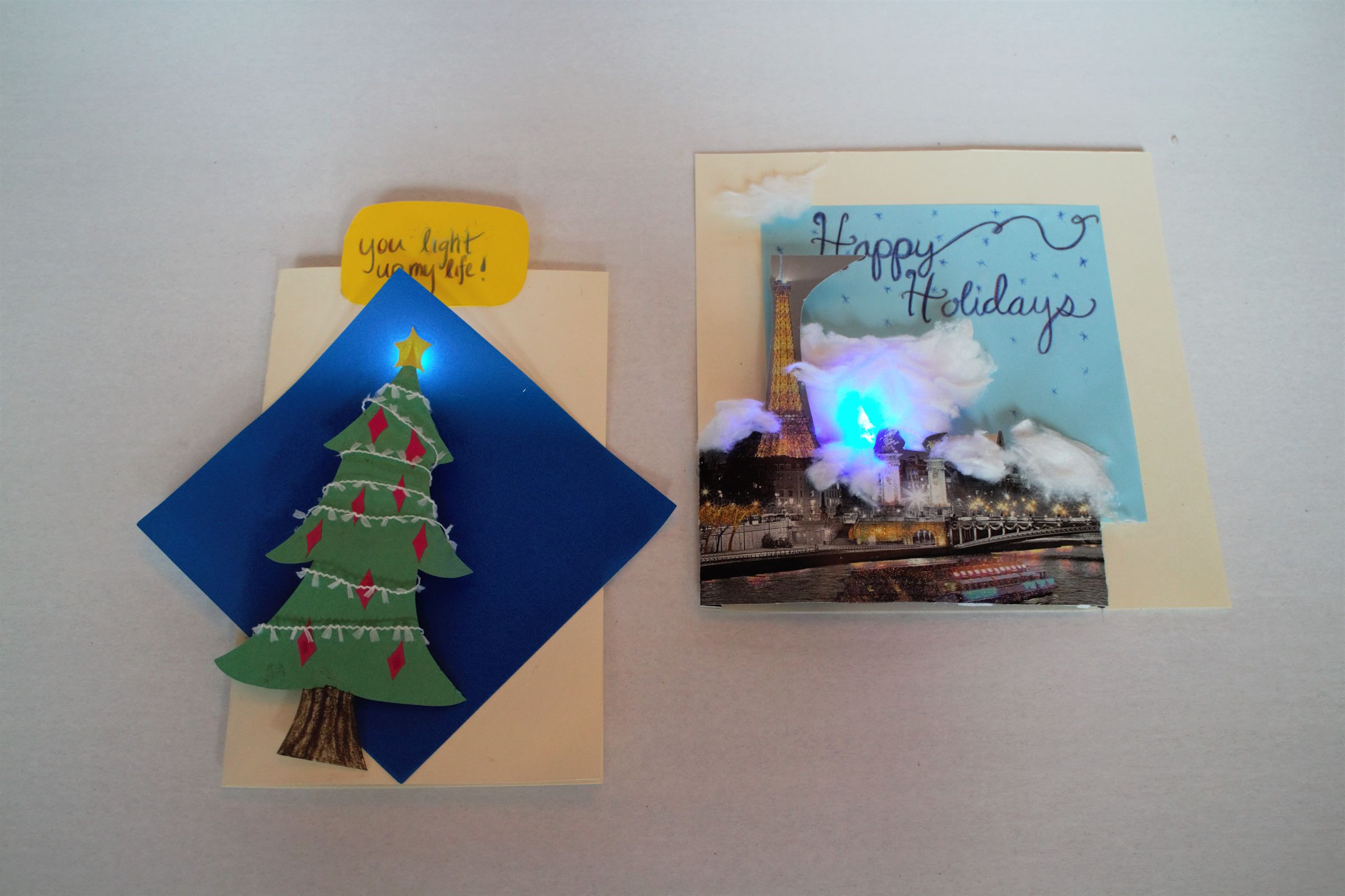 Make a LightUp Holiday Card! 4 Steps Instructables